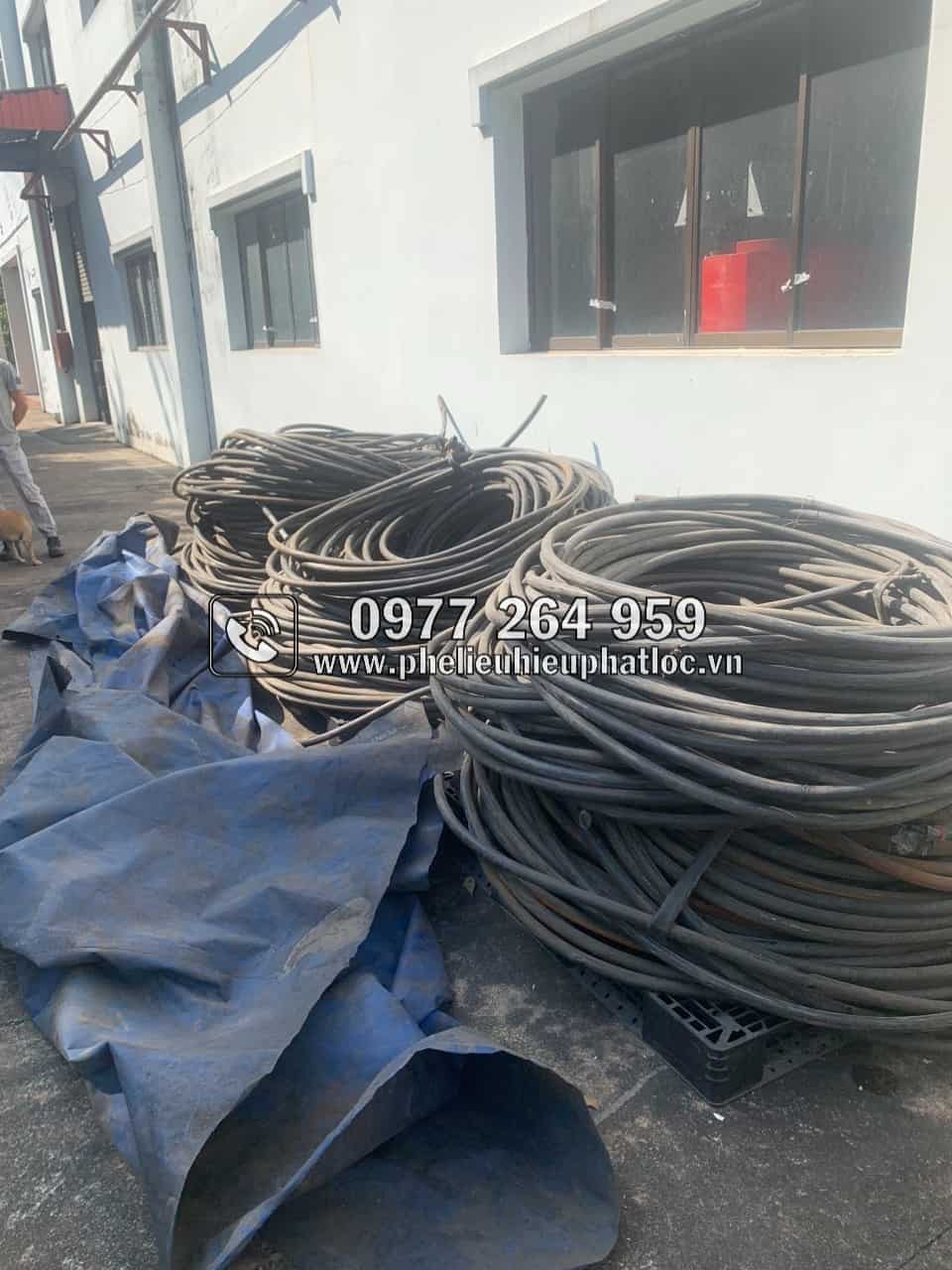 Cơ sở mua phế liệu giá cao KCN Vsip II